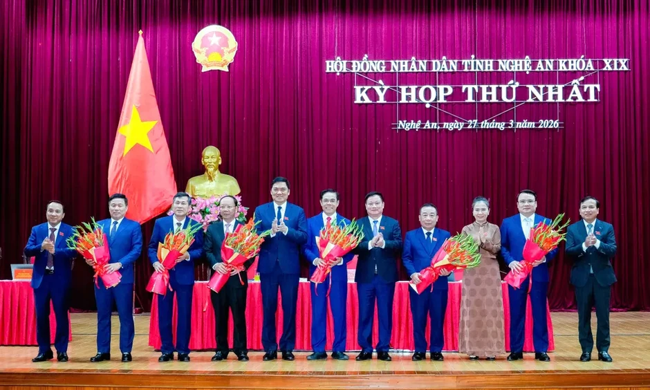 Đồng chí Võ Trọng Hải tiếp tục giữ chức Chủ tịch UBND tỉnh Nghệ An Đồng chí Võ Trọng Hải tiếp tục giữ chức Chủ tịch UBND tỉnh Nghệ An