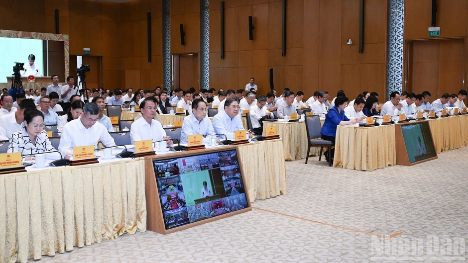 Đóng góp cụ thể, thực chất, hiệu quả hơn vào thực hiện đổi mới mô hình phát triển, tăng trưởng 2 con số