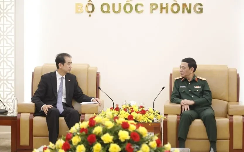 Đóng góp vào thành công chung của các hoạt động đối ngoại quốc phòng Việt Nam - Trung Quốc Đóng góp vào thành công chung của các hoạt động đối ngoại quốc phòng Việt Nam - Trung Quốc