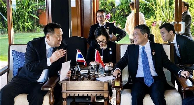 Động lực mới đưa quan hệ Việt Nam - Thái Lan phát triển mạnh mẽ hơn nữa Động lực mới đưa quan hệ Việt Nam - Thái Lan phát triển mạnh mẽ hơn nữa