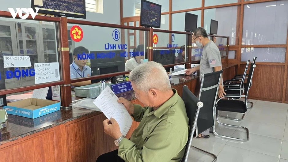 Đồng Nai "gắn sao" chính quyền thân thiện, chuyển tư duy quản lý sang phục vụ Đồng Nai "gắn sao" chính quyền thân thiện, chuyển tư duy quản lý sang phục vụ