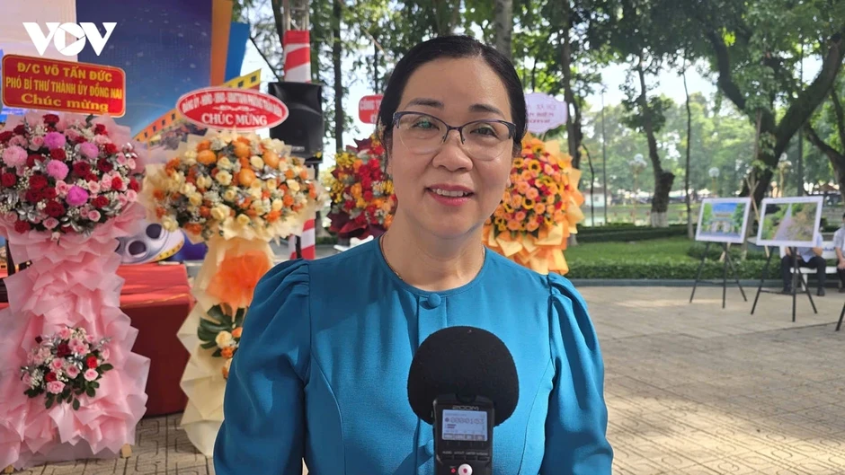 Đồng Nai "gắn sao" chính quyền thân thiện, chuyển tư duy quản lý sang phục vụ Đồng Nai "gắn sao" chính quyền thân thiện, chuyển tư duy quản lý sang phục vụ