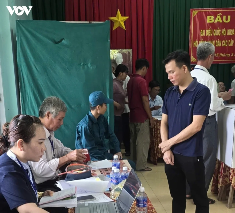 Đồng Tháp khẩn trương sắp xếp cán bộ không chuyên trách Đồng Tháp khẩn trương sắp xếp cán bộ không chuyên trách
