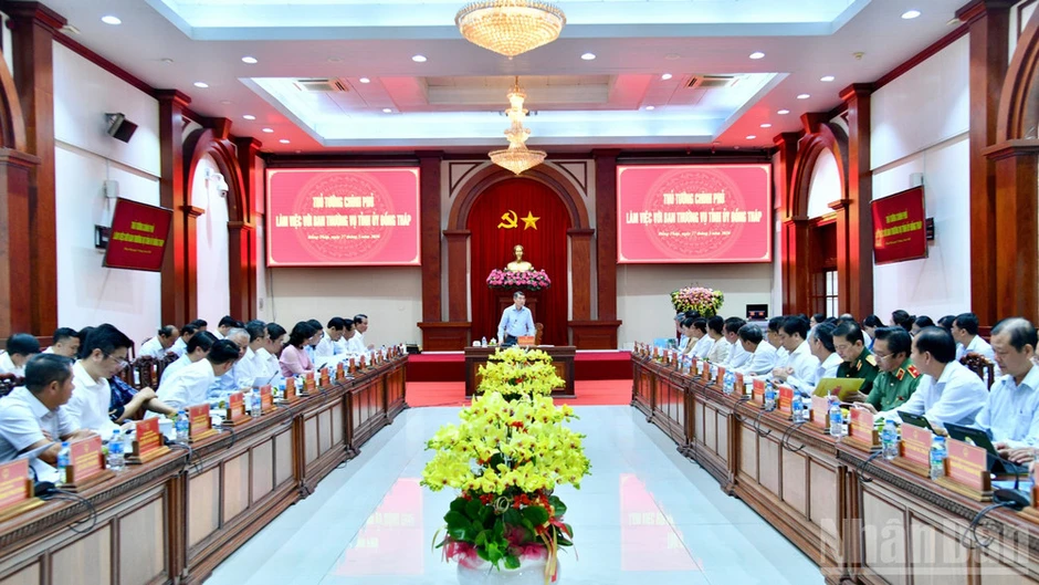 Đồng Tháp mạnh dạn kiến nghị các cơ chế, chính sách đặc thù, tích cực cải thiện môi trường đầu tư Đồng Tháp mạnh dạn kiến nghị các cơ chế, chính sách đặc thù, tích cực cải thiện môi trường đầu tư