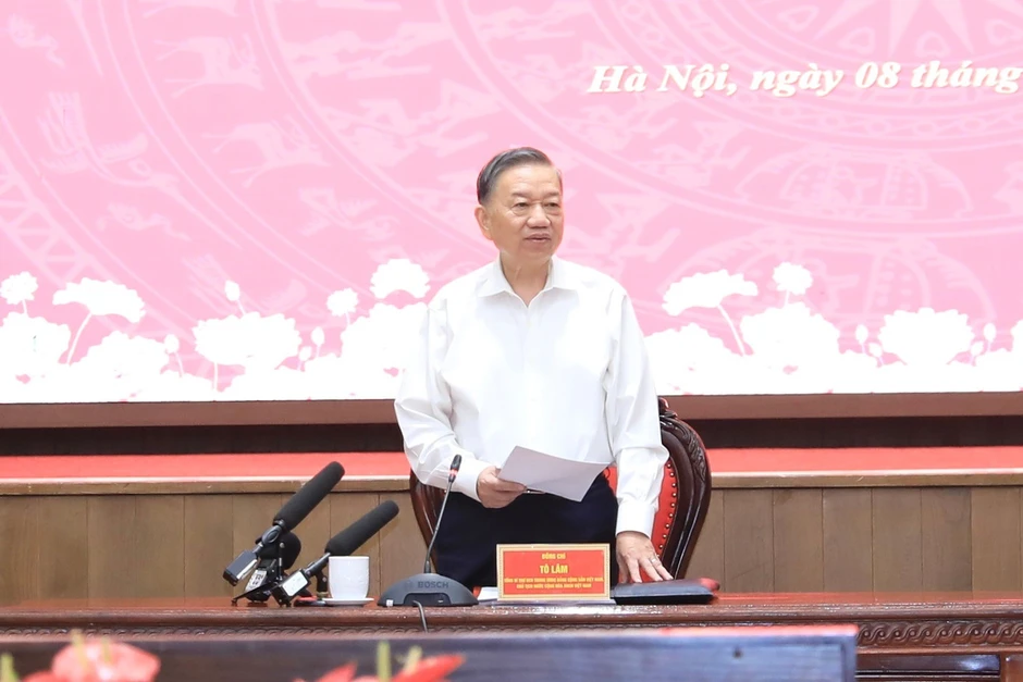Dư địa tăng trưởng lớn nhất của Hà Nội chính là giải phóng các nguồn lực đang bị 'đóng băng' Dư địa tăng trưởng lớn nhất của Hà Nội chính là giải phóng các nguồn lực đang bị 'đóng băng'