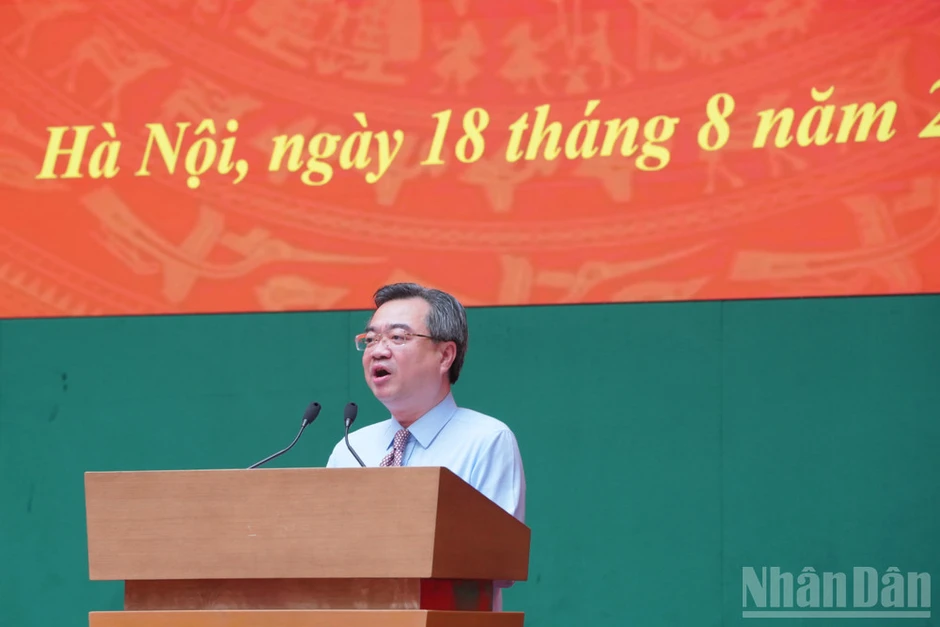 Đưa an ninh thành điều kiện và động lực mới phát triển đất nước Đưa an ninh thành điều kiện và động lực mới phát triển đất nước