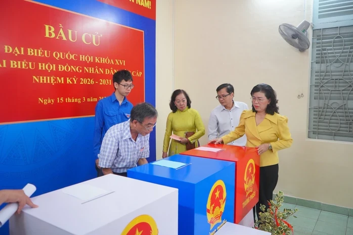 Đưa hoạt động bầu cử đến gần với cử tri Đưa hoạt động bầu cử đến gần với cử tri