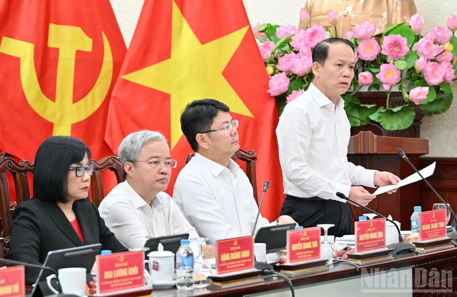 Đưa thể chế pháp luật trở thành lợi thế cạnh tranh, mở đường phục vụ kiến tạo Đưa thể chế pháp luật trở thành lợi thế cạnh tranh, mở đường phục vụ kiến tạo