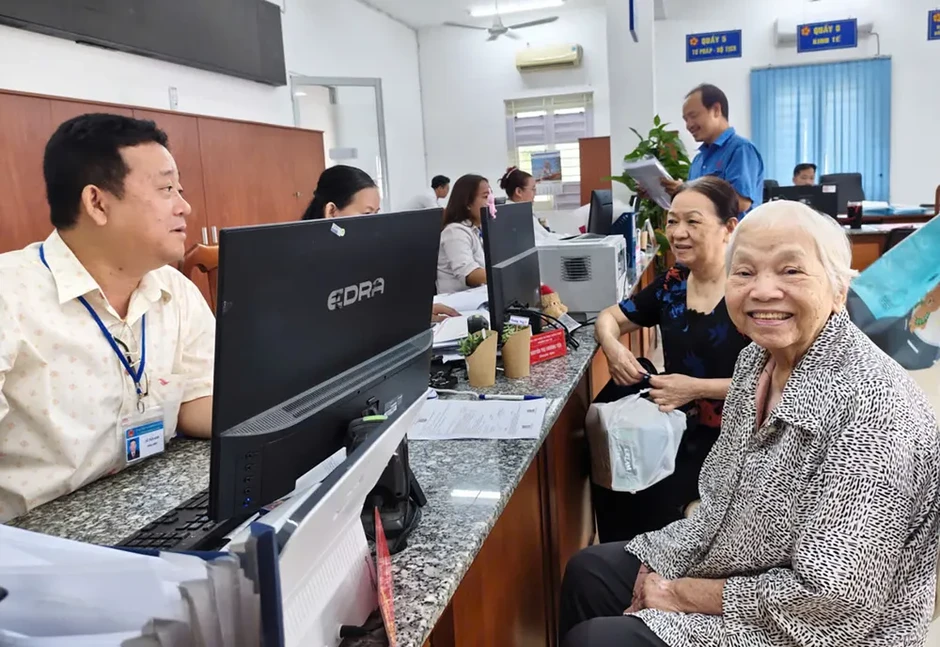 Đưa việc học tập, thực hành theo Bác vào thể chế Đưa việc học tập, thực hành theo Bác vào thể chế