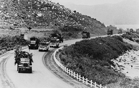 Đường tới toàn thắng 30/4/1975: Đoàn kết chống kẻ thù chung, giáng đòn quyết định Đường tới toàn thắng 30/4/1975: Đoàn kết chống kẻ thù chung, giáng đòn quyết định