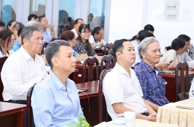 Gần 1.500 cán bộ, đảng viên phường Tăng Nhơn Phú học tập Nghị quyết 09-NQ/TW Gần 1.500 cán bộ, đảng viên phường Tăng Nhơn Phú học tập Nghị quyết 09-NQ/TW