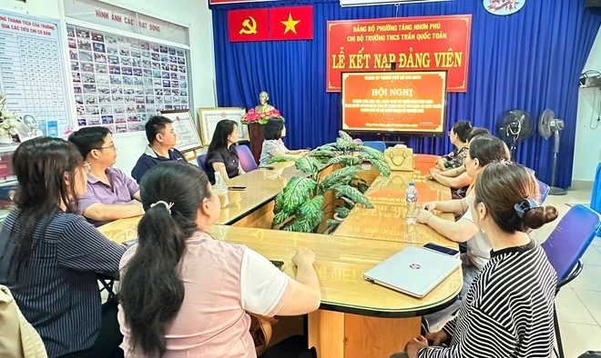 Gần 1.500 cán bộ, đảng viên phường Tăng Nhơn Phú học tập Nghị quyết 09-NQ/TW Gần 1.500 cán bộ, đảng viên phường Tăng Nhơn Phú học tập Nghị quyết 09-NQ/TW