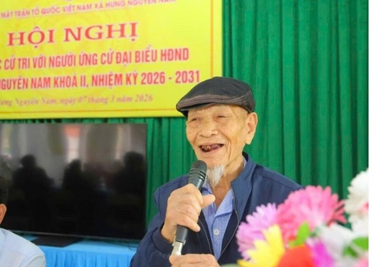 Gần trăm năm một niềm tin trong lá phiếu của cử tri Hồ Xuân Biểu Gần trăm năm một niềm tin trong lá phiếu của cử tri Hồ Xuân Biểu