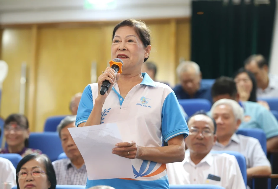 Gặp Bí thư Thành ủy TPHCM, cử tri đánh giá cao việc biến đất "vàng" thành công viên Gặp Bí thư Thành ủy TPHCM, cử tri đánh giá cao việc biến đất "vàng" thành công viên