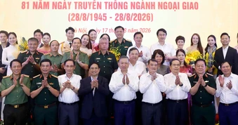 Gặp mặt kỷ niệm nhân dịp Ngày truyền thống ngành Công an và ngành Ngoại giao