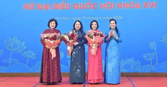 Gặp mặt nữ đại biểu Quốc hội khóa XVI