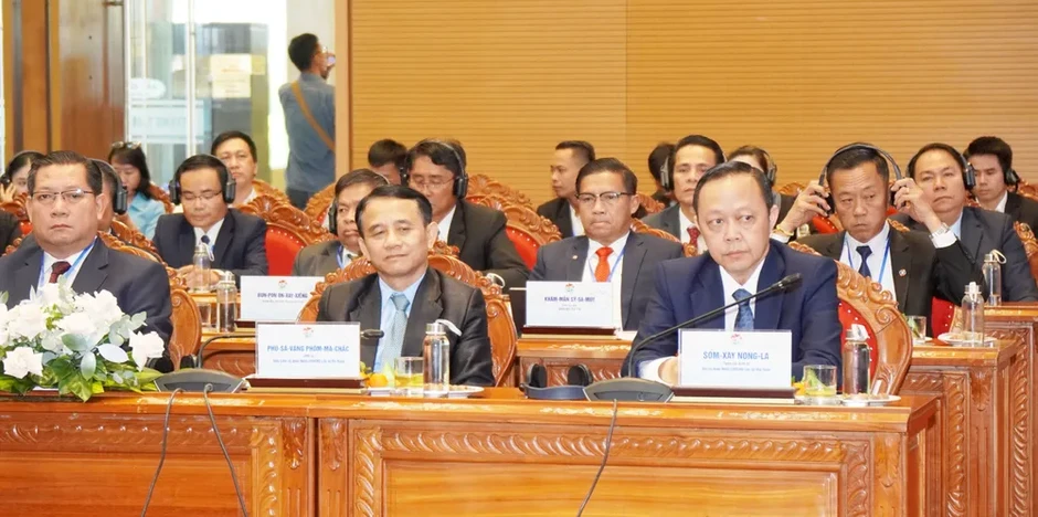 Gia Lai ký kết hợp tác với các tỉnh của Lào và Campuchia Gia Lai ký kết hợp tác với các tỉnh của Lào và Campuchia
