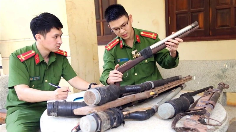 Gia Lai: Lan tỏa mô hình vận động thu hồi vũ khí nơi cơ sở Gia Lai: Lan tỏa mô hình vận động thu hồi vũ khí nơi cơ sở
