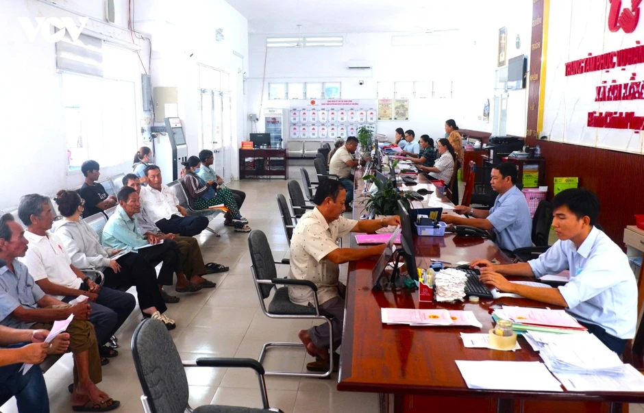 Giải bài toán nhân lực ở cơ sở