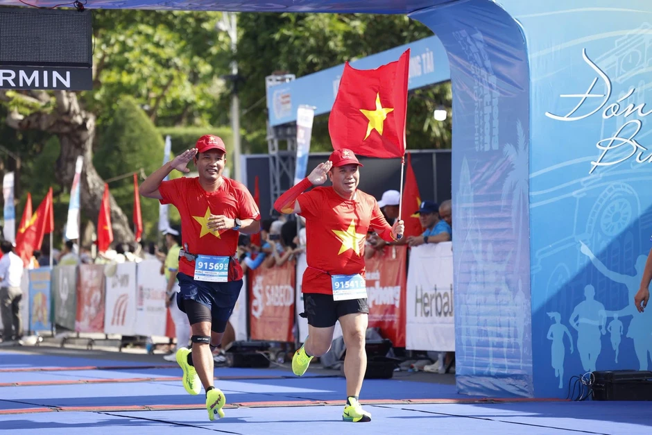 Giải Vô địch Quốc gia Marathon - Báo Tiền Phong tại Khánh Hòa 'vừa giàu tính thể thao, vừa đậm chất lễ hội' Giải Vô địch Quốc gia Marathon - Báo Tiền Phong tại Khánh Hòa 'vừa giàu tính thể thao, vừa đậm chất lễ hội'
