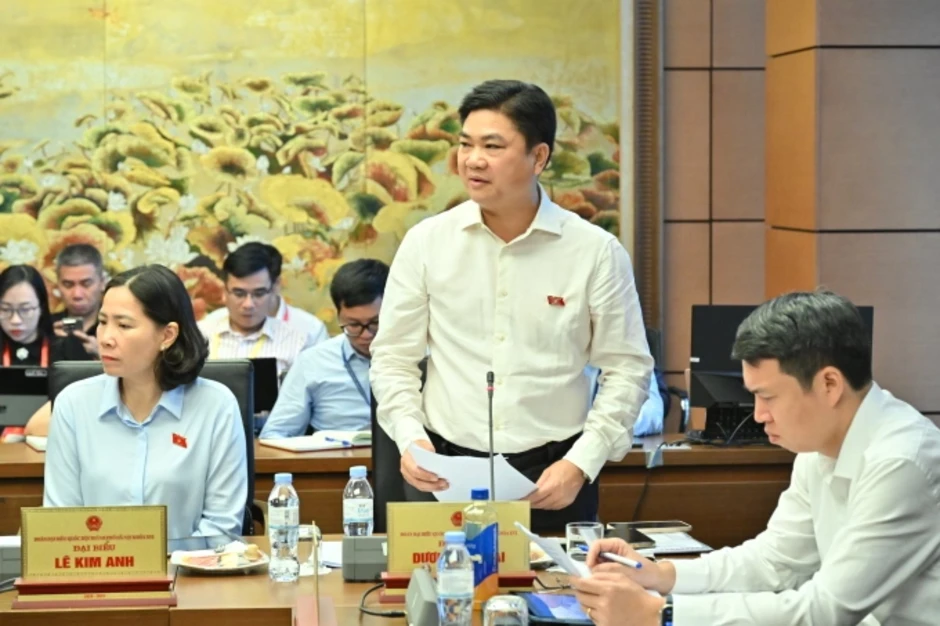 'Giảm công chứng giao dịch nhỏ, người dân đỡ tốn thời gian và chi phí' 'Giảm công chứng giao dịch nhỏ, người dân đỡ tốn thời gian và chi phí'