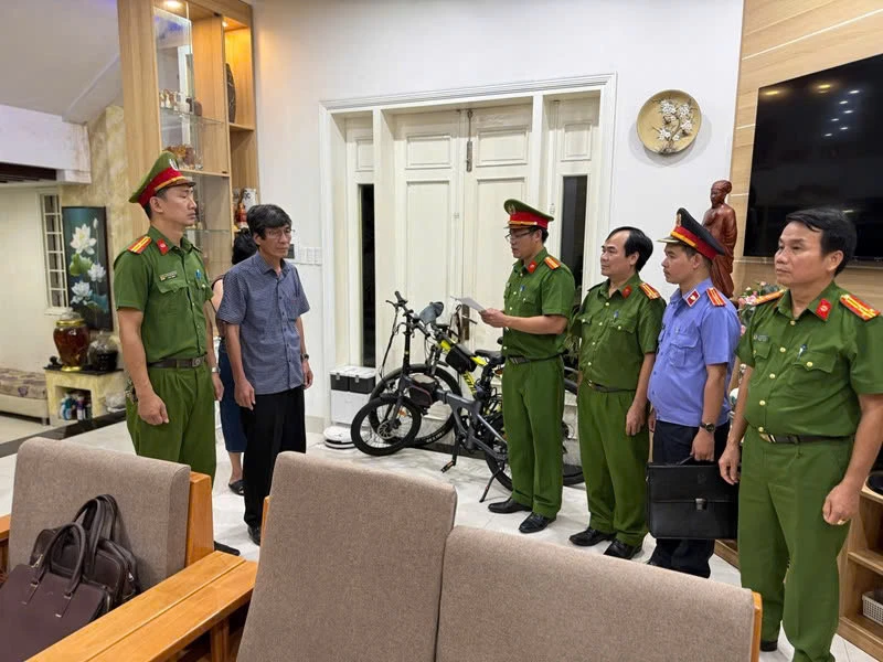 Giám đốc Ban Quản lý dự án ở TP Huế bị khai trừ Đảng Giám đốc Ban Quản lý dự án ở TP Huế bị khai trừ Đảng