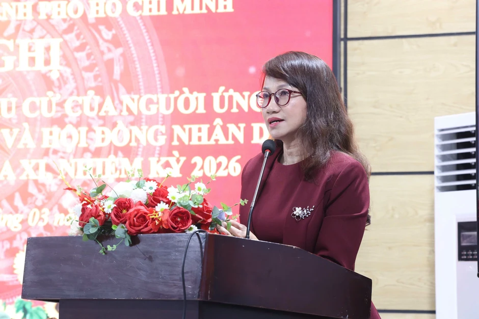 Giám đốc Đại học Quốc gia TP.HCM ứng cử đại biểu Quốc hội tiếp xúc cử tri Giám đốc Đại học Quốc gia TP.HCM ứng cử đại biểu Quốc hội tiếp xúc cử tri