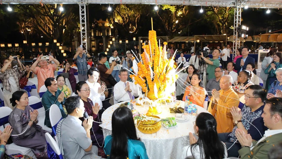 Giao lưu hữu nghị chúc mừng Tết cổ truyền một số nước châu Á tại Hà Nội Giao lưu hữu nghị chúc mừng Tết cổ truyền một số nước châu Á tại Hà Nội