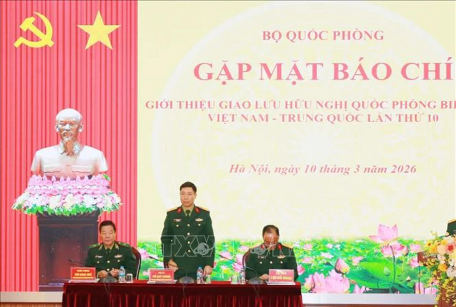 Giao lưu hữu nghị quốc phòng biên giới Việt Nam - Trung Quốc lần thứ 10 Giao lưu hữu nghị quốc phòng biên giới Việt Nam - Trung Quốc lần thứ 10