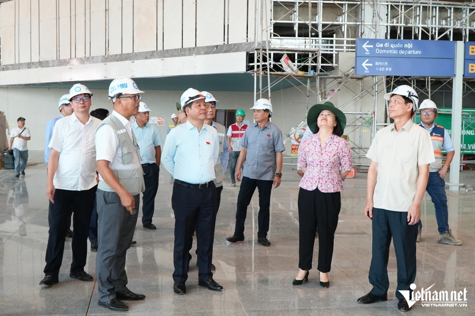 Giao thông 'đa trục' kết nối TPHCM đến sân bay Long Thành chỉ còn 30-40 phút Giao thông 'đa trục' kết nối TPHCM đến sân bay Long Thành chỉ còn 30-40 phút