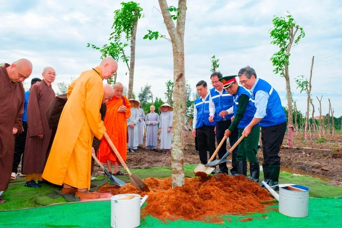 Gieo mầm xanh, vun đắp khối đại đoàn kết giữa lòng TPHCM