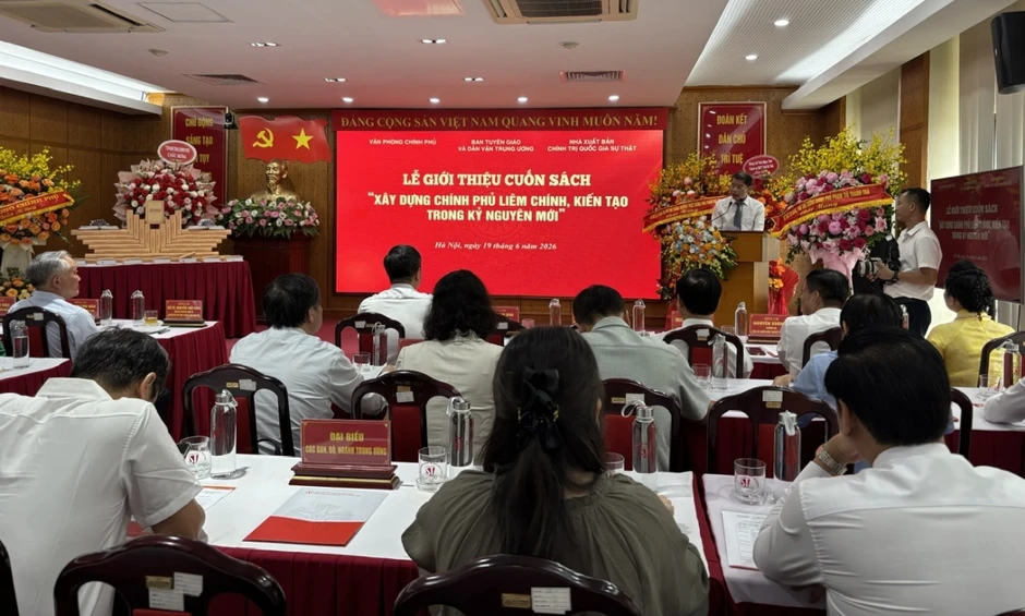 Giới thiệu sách của nguyên Phó Thủ tướng Thường trực Chính phủ Nguyễn Hòa Bình Giới thiệu sách của nguyên Phó Thủ tướng Thường trực Chính phủ Nguyễn Hòa Bình