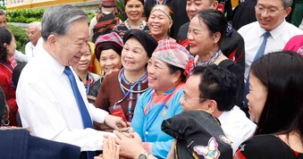 Giữ vững sự bình yên của bản làng, góp phần ổn định từ cơ sở