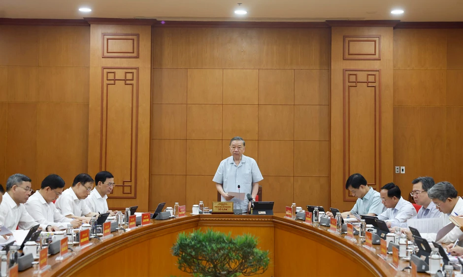 GS Nguyễn Đình Đức: Không thể tự chủ chiến lược quốc gia nếu không có khoa học cơ bản mạnh GS Nguyễn Đình Đức: Không thể tự chủ chiến lược quốc gia nếu không có khoa học cơ bản mạnh