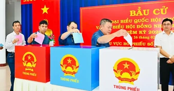 Gửi gắm niềm tin qua từng lá phiếu