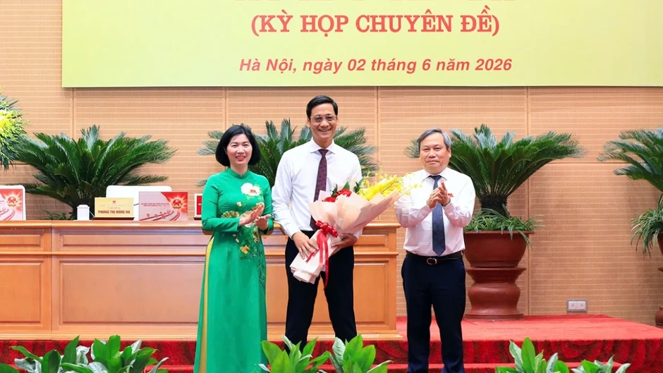 Hà Nội bầu bổ sung ông Lê Thanh Nam làm Ủy viên UBND Thành phố Hà Nội bầu bổ sung ông Lê Thanh Nam làm Ủy viên UBND Thành phố