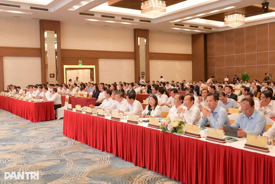 Hà Nội - Cần Thơ "bắt tay" cùng tìm lời giải cho yêu cầu phát triển lớn Hà Nội - Cần Thơ "bắt tay" cùng tìm lời giải cho yêu cầu phát triển lớn