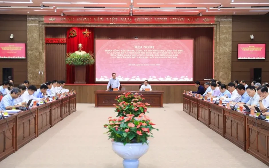 Hà Nội chuyển dịch mô hình tăng trưởng từ nguồn lực truyền thống sang tri thức, công nghệ Hà Nội chuyển dịch mô hình tăng trưởng từ nguồn lực truyền thống sang tri thức, công nghệ