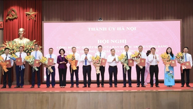 Hà Nội điều động, bổ nhiệm loạt cán bộ chủ chốt Hà Nội điều động, bổ nhiệm loạt cán bộ chủ chốt