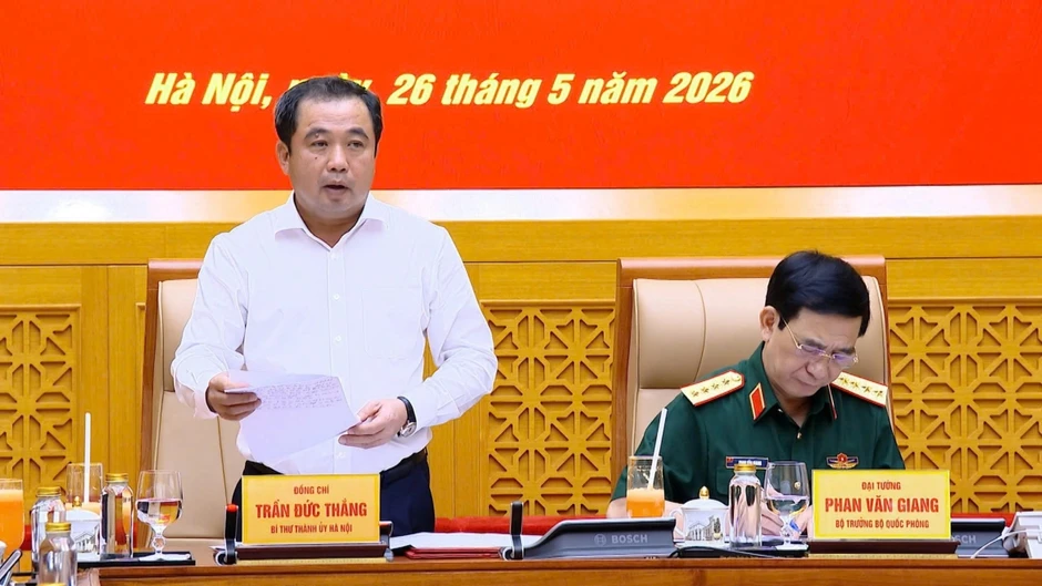 Hà Nội phải gắn phát triển với quốc phòng Hà Nội phải gắn phát triển với quốc phòng