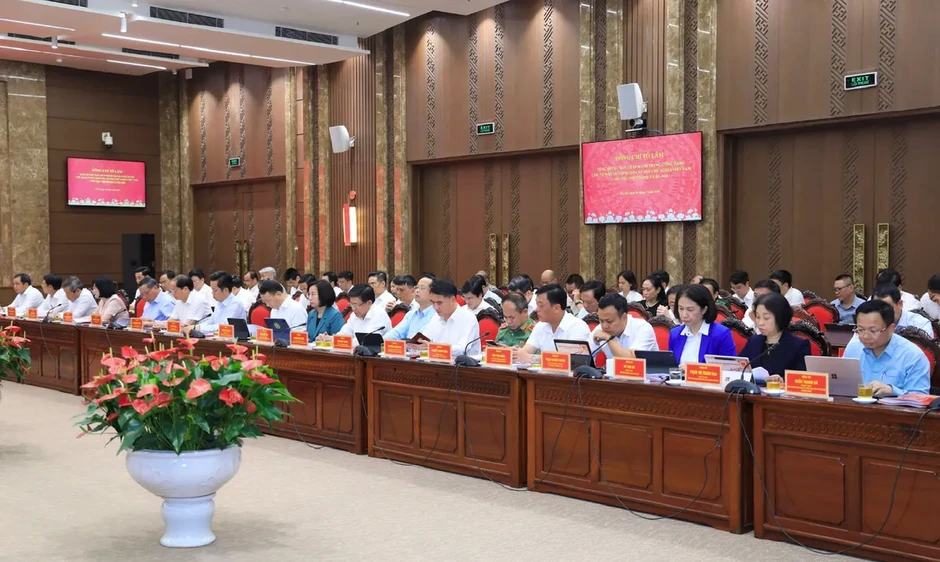 Hà Nội phải tạo đột phá trong 6 tháng cuối năm để đạt mục tiêu tăng trưởng Hà Nội phải tạo đột phá trong 6 tháng cuối năm để đạt mục tiêu tăng trưởng
