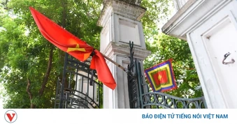 Hà Nội treo cờ rủ Quốc tang Chủ tịch Quốc hội Lào Saysomphone Phomvihane