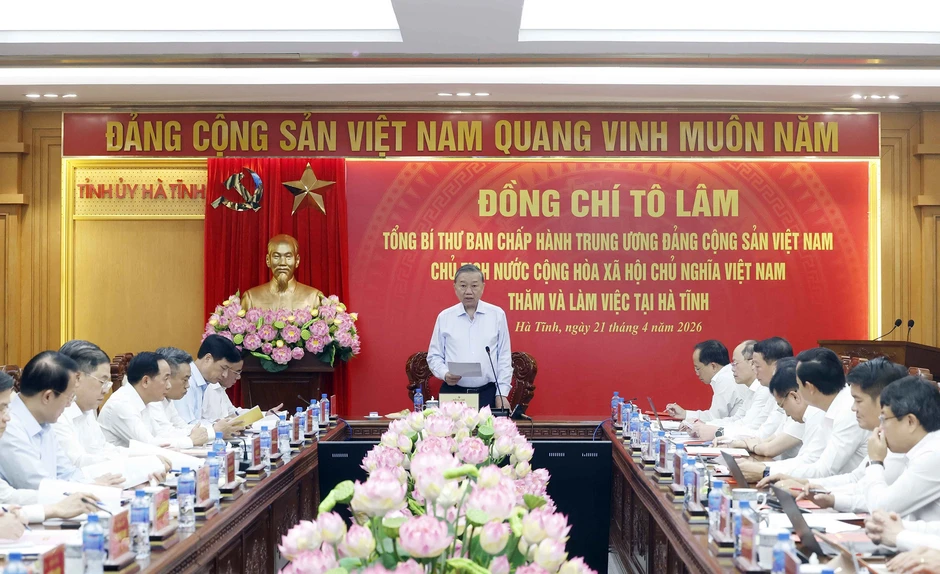 Hà Tĩnh khơi dậy khát vọng phát triển, quyết tâm đạt mục tiêu tăng trưởng nhanh, bền vững Hà Tĩnh khơi dậy khát vọng phát triển, quyết tâm đạt mục tiêu tăng trưởng nhanh, bền vững