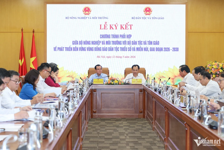 Hai bộ 'bắt tay' nâng cao đời sống đồng bào dân tộc thiểu số, miền núi Hai bộ 'bắt tay' nâng cao đời sống đồng bào dân tộc thiểu số, miền núi