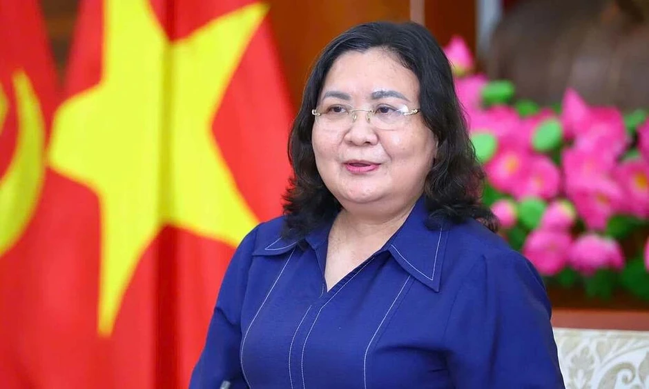 Hai Phó bí thư Thường trực Tây Ninh, Vĩnh Long hoán đổi vị trí công tác Hai Phó bí thư Thường trực Tây Ninh, Vĩnh Long hoán đổi vị trí công tác