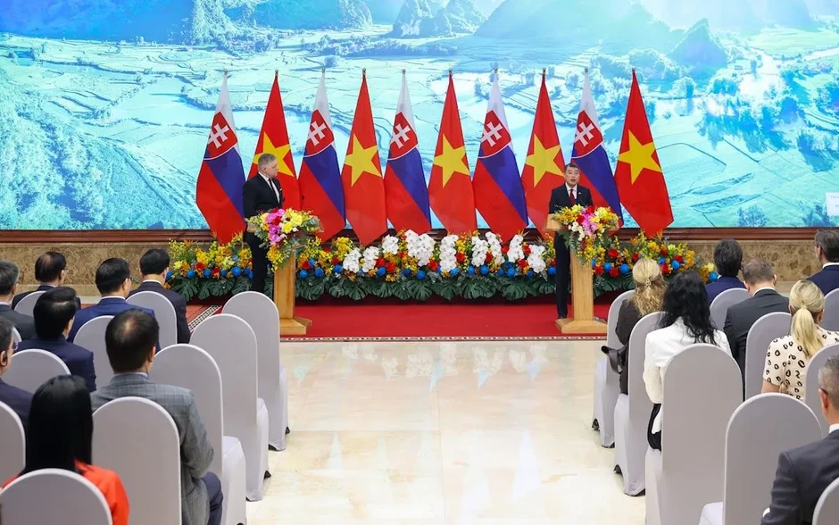 Hai Thủ tướng nhất trí nâng cấp quan hệ Việt Nam – Slovakia lên Đối tác chiến lược