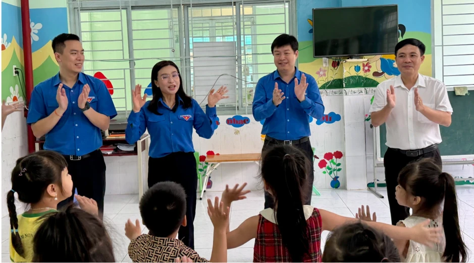 Hành trang đặc biệt của ứng cử viên đại biểu Quốc hội Nguyễn Phạm Duy Trang Hành trang đặc biệt của ứng cử viên đại biểu Quốc hội Nguyễn Phạm Duy Trang