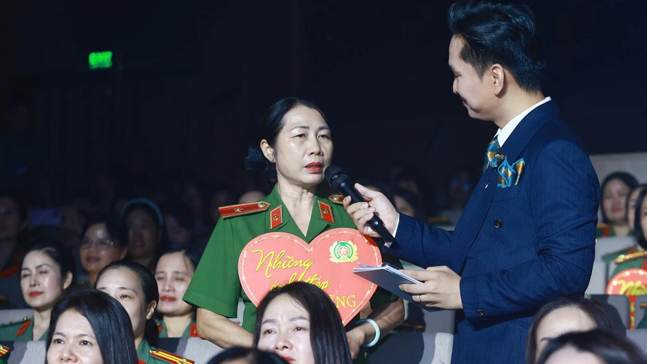 Hành trình 10 năm giải thưởng “Phụ nữ Công an tiêu biểu” Hành trình 10 năm giải thưởng “Phụ nữ Công an tiêu biểu”