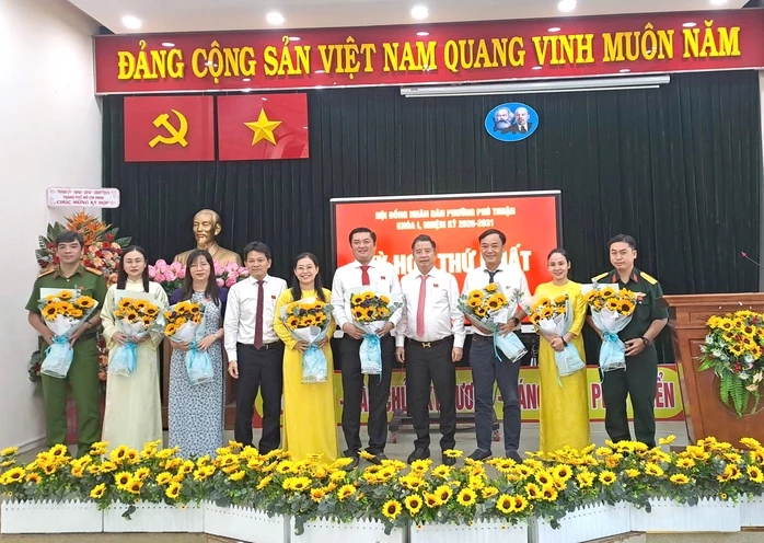 HĐND phường Phú Thuận, TPHCM: Ổn định tổ chức bộ máy, chăm lo an sinh xã hội HĐND phường Phú Thuận, TPHCM: Ổn định tổ chức bộ máy, chăm lo an sinh xã hội