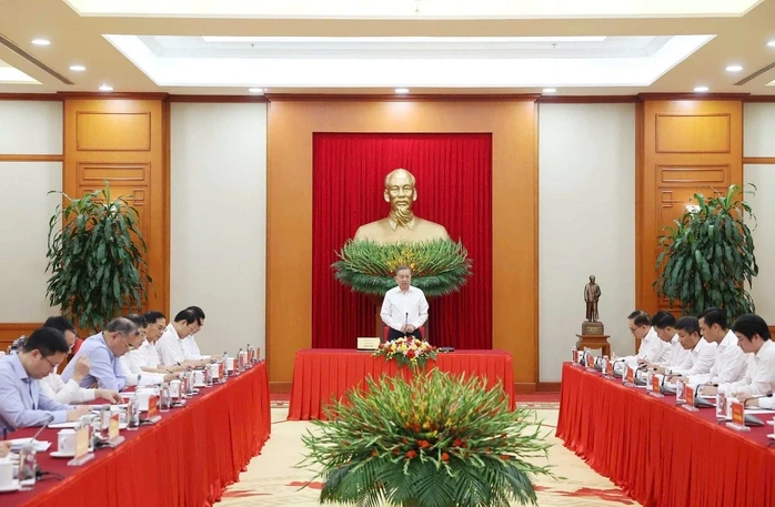 Hiện thực hóa khát vọng phát triển đất nước: "Lá chắn kép" bảo đảm phát triển